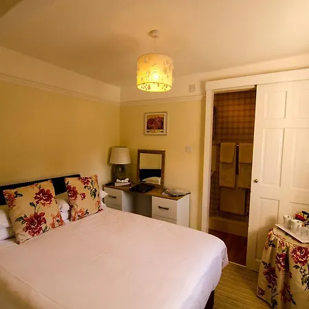 Arundel House Bed & Breakfast