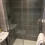 Nocleg ze śniadaniem Arundel House 4*
