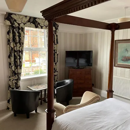 Frühstückspension Arundel House 4*