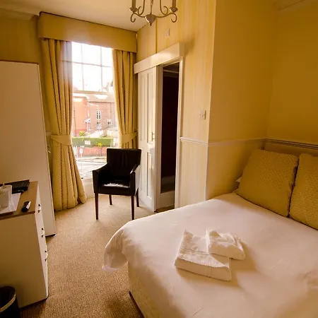 Arundel House Nocleg ze śniadaniem 4*