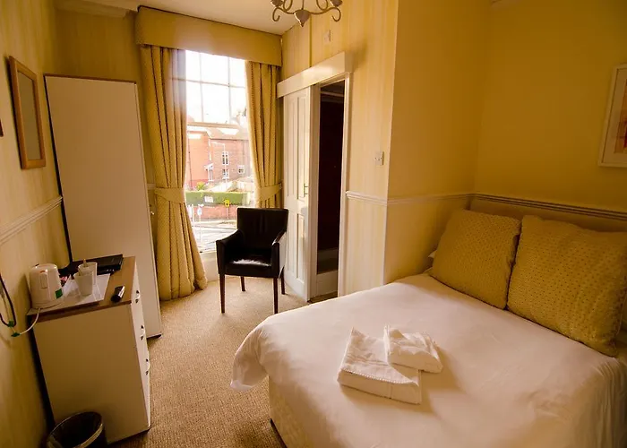 Arundel House Bed & Breakfast 4*