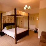 Arundel House