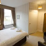 Arundel House Bed & Breakfast Whitby
