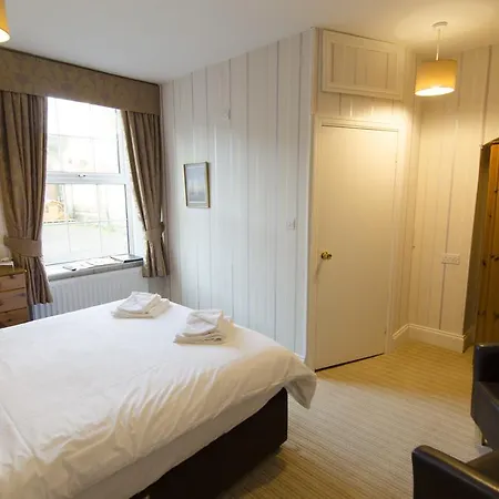 Arundel House Bed & Breakfast Whitby