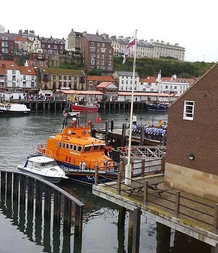 Arundel House Bed & Breakfast Whitby